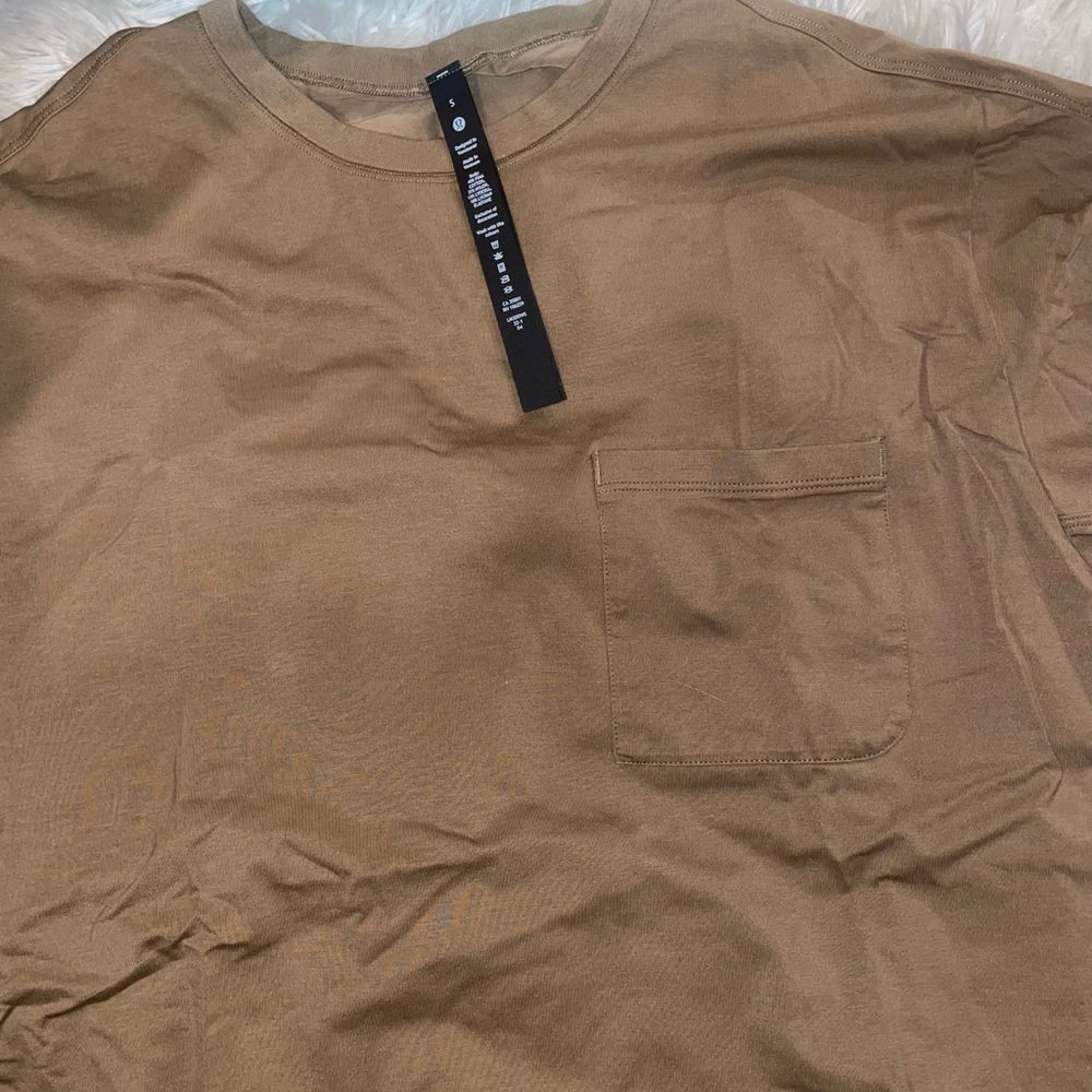 lululemon athletica Tan Short Sleeve Tee - Picture 2 of 4